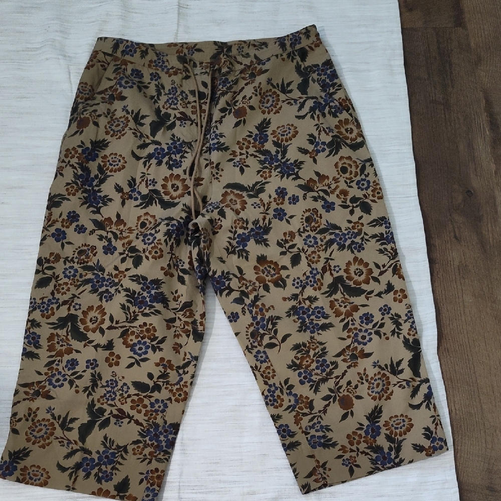 Ralph Lauren Floral Patterned Capri Pants women's size 14w